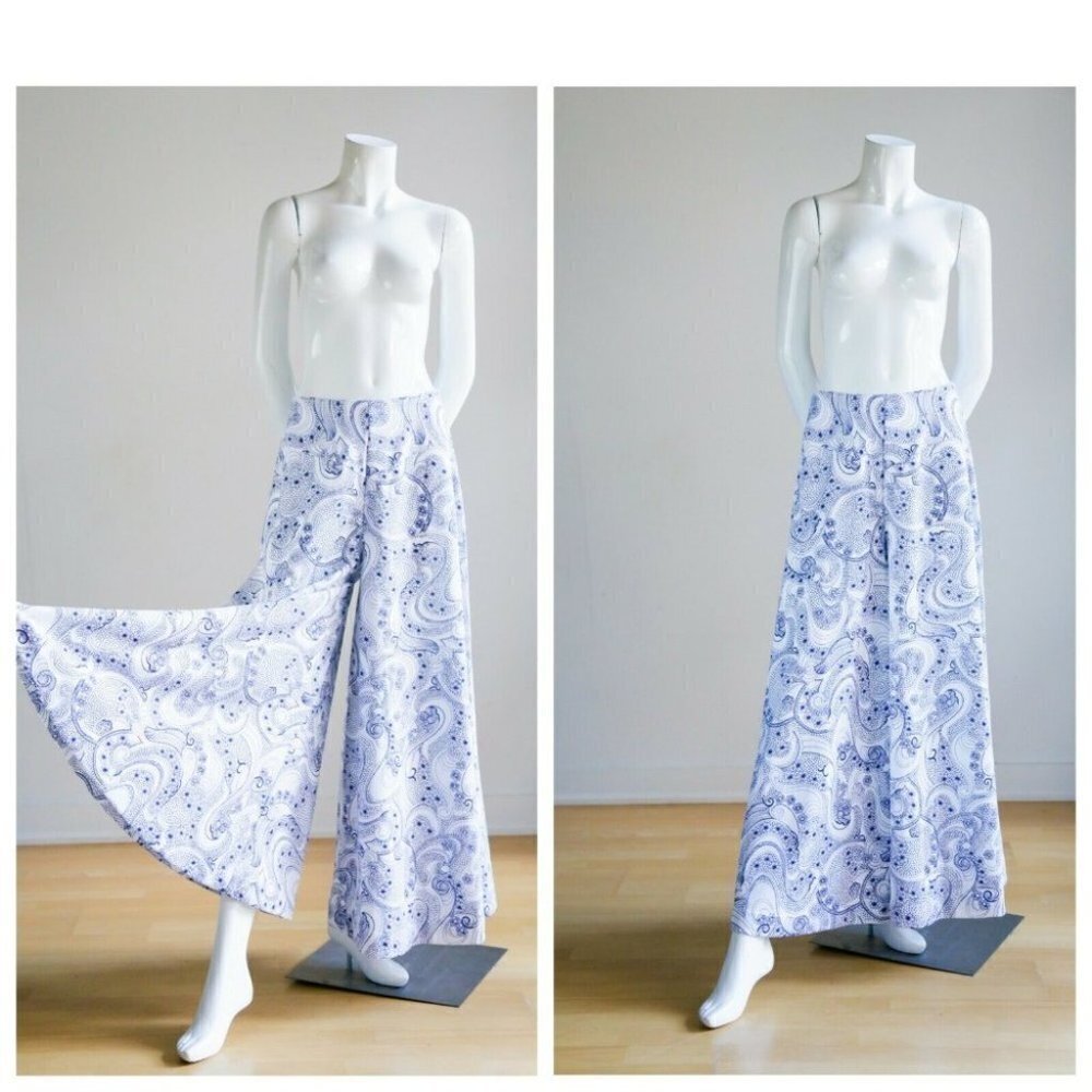 70s White Blue Paisley Print Super Wide Pants